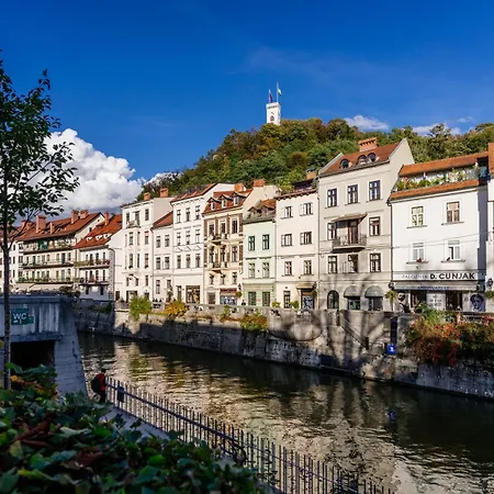Ella's Castle View * Ljubljana